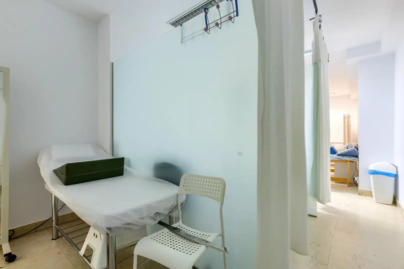 Schlafzimmer von Geschaftsraum zur Miete in Madrid