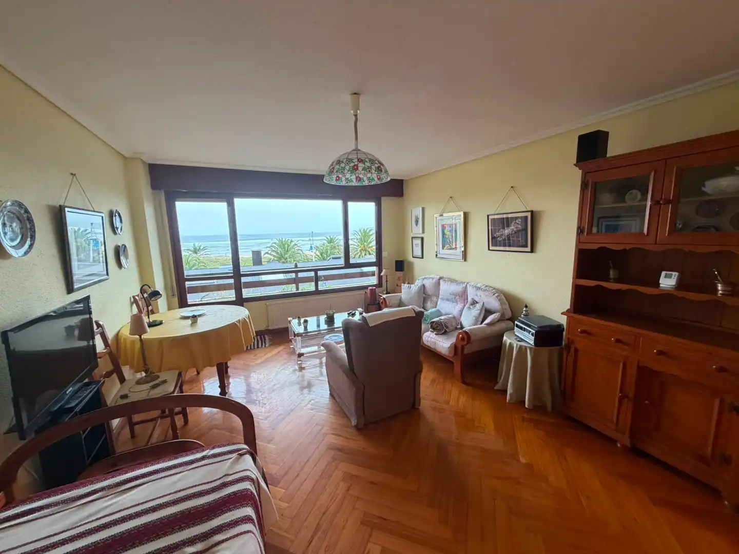 Wohnzimmer von Wohnungen zum Verkauf in Suances mit Heizung, Parkett und Terrasse