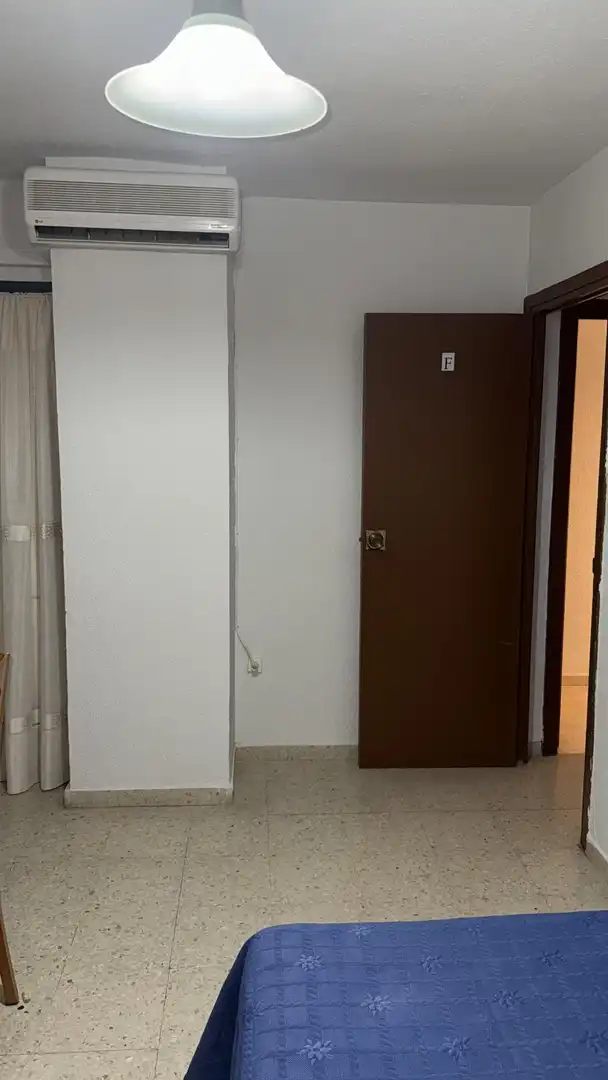 Flat for share in Granada  with Air Conditioner, Terrace and Furnished