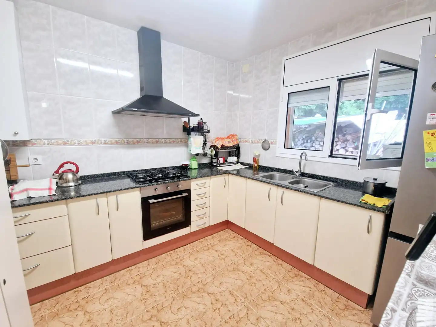 Cocina de Casa o chalet en venta en Hostalric con Aire acondicionado, Calefacción y Jardín privado
