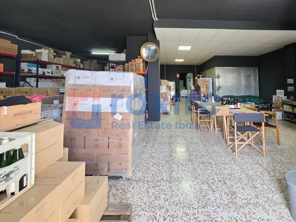 Edificio en venta en Sant Josep de sa Talaia