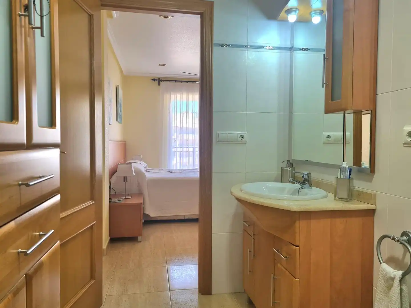 Bathroom of Flat for sale in Elche / Elx  with Air Conditioner, Heating and Terrace