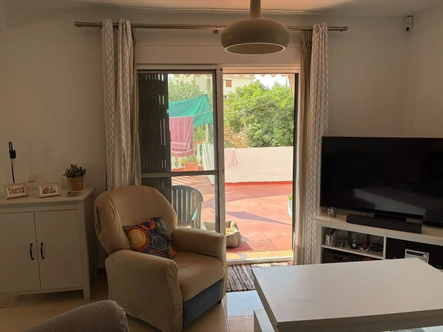 Sala d'estar de Casa o xalet en venda en Añoreta Baja