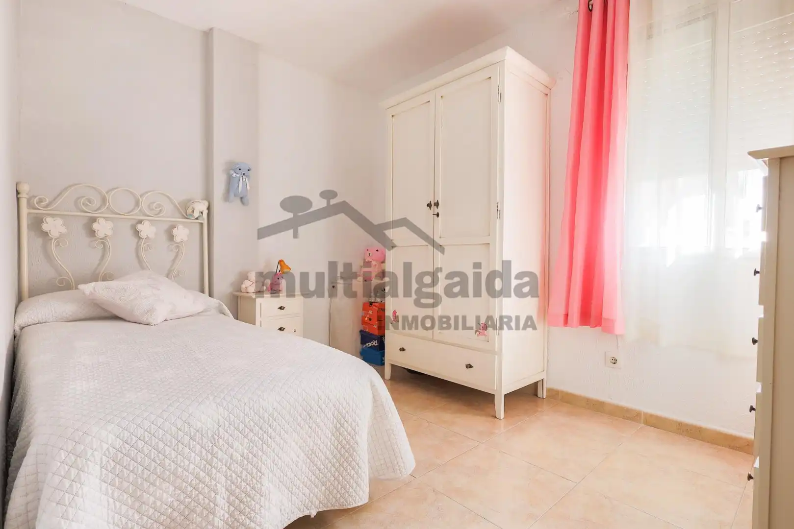 Dormitori de Pis en venda en Bonanza - Avda de Huelva - Barrio Andalucia