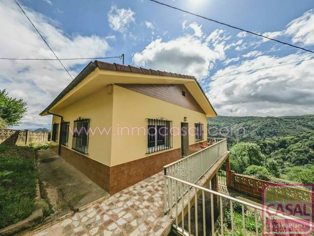 Casa-chalet en Venta en LA MELANDRERA en Morcín