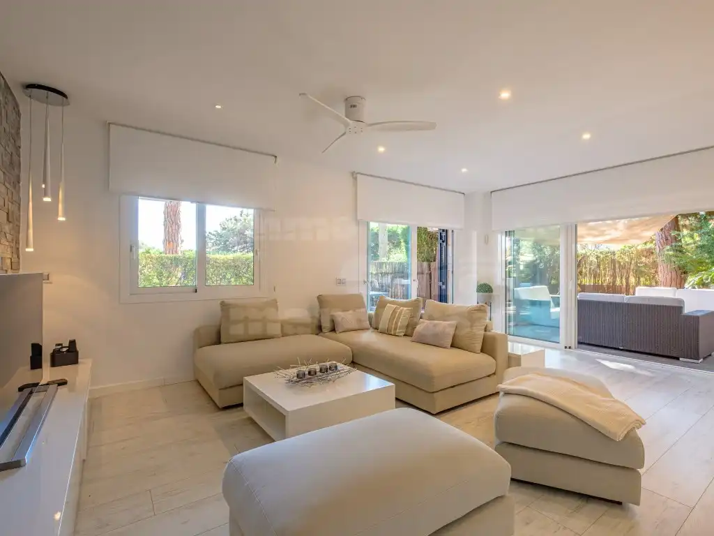 Sala d'estar de Apartament en venda en Palafrugell