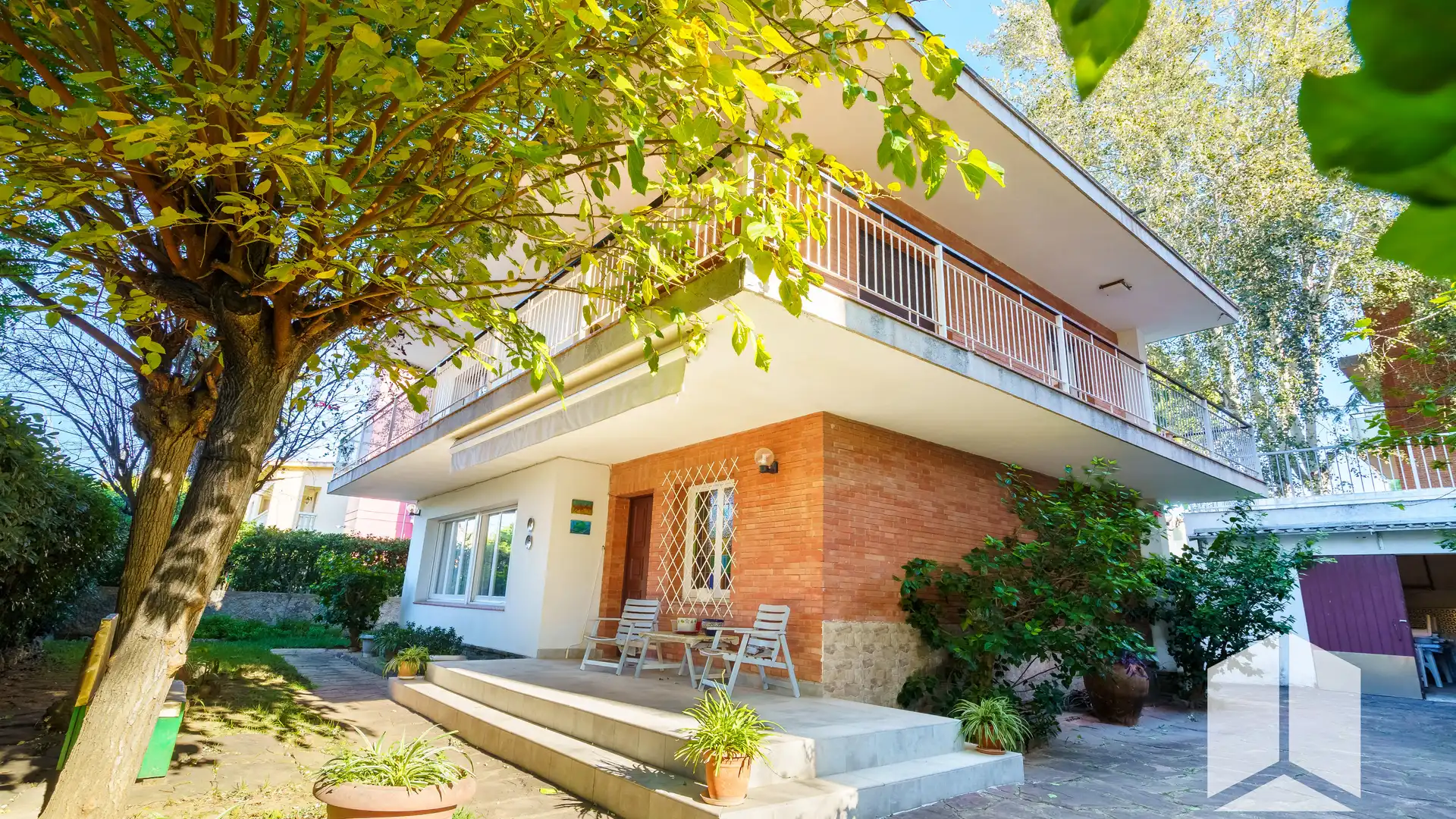 Vista exterior de Casa o xalet en venda en Castelldefels amb Terrassa