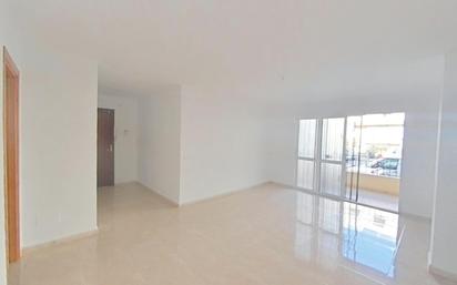 Living room of Flat to rent in Rincón de la Victoria  with Terrace