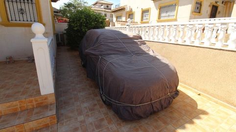 Foto 4 de Casa adosada en venta en Calle Chile, Villamartín - Las Filipinas, Orihuela