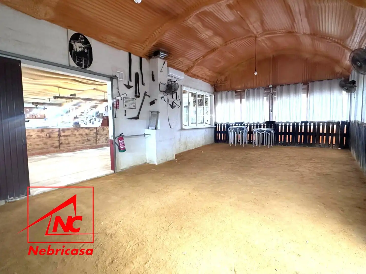 Finca rústica en venda en Lebrija amb Aire condicionat, Piscina i Moblat