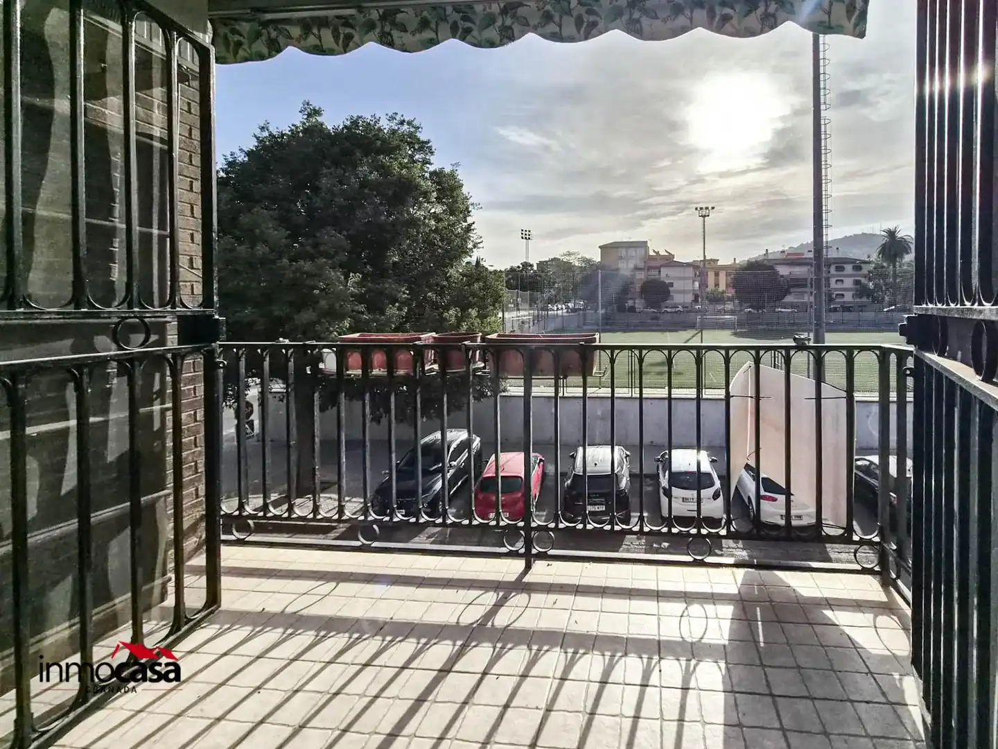 Vista exterior de Piso en venta en Granada con Aire acondicionado, Calefacción y Terraza