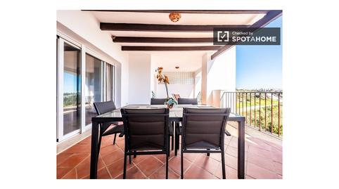 Foto 2 de Apartament per a compartir a La Alcaidesa, Cádiz