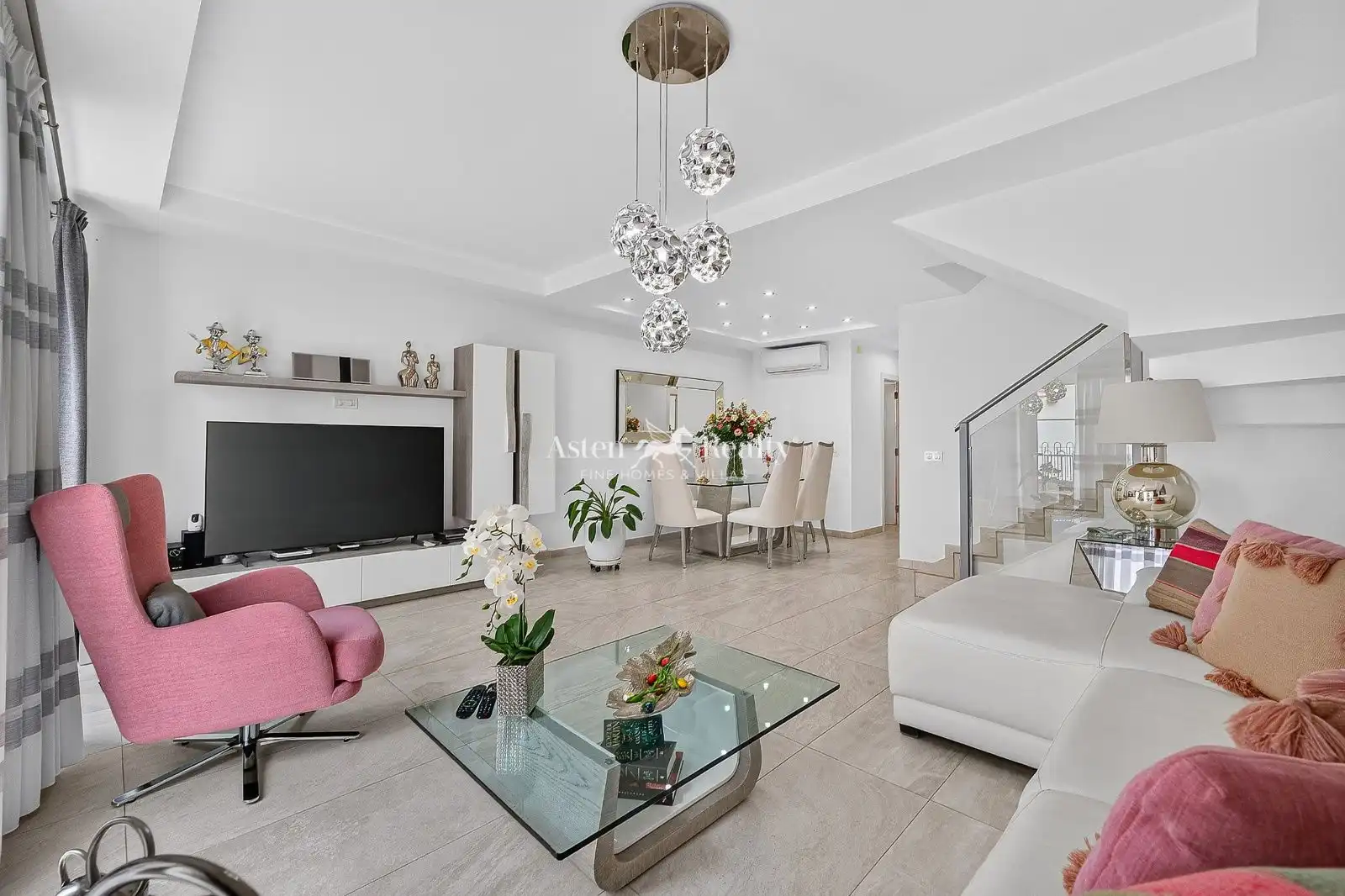 Sala de estar de Casa adosada en venta en Arona con Aire acondicionado, Jardín privado y Terraza
