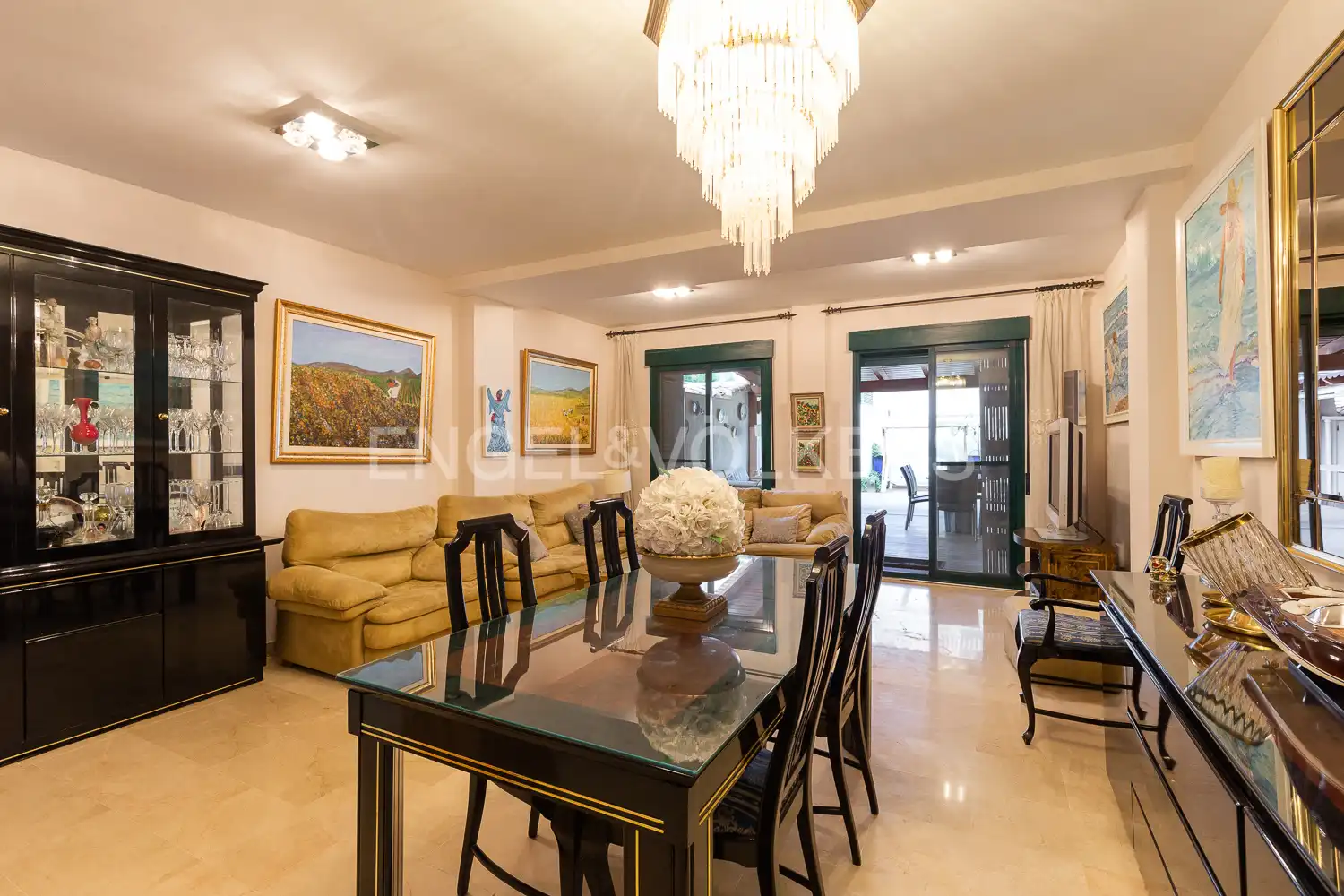 Comedor de Casa adosada en venta en Valencia con Aire acondicionado, Calefacción y Jardín privado