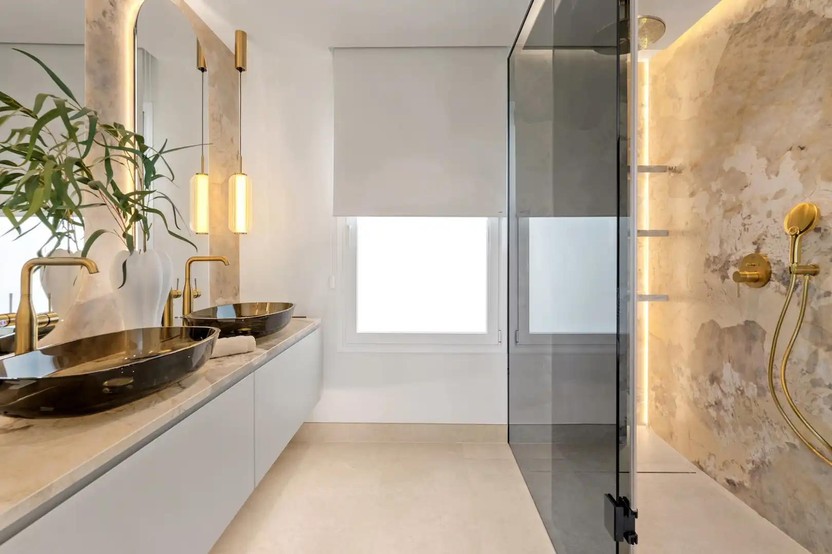 Baño de Planta baja en venta en Estepona con Terraza, Piscina y Balcón