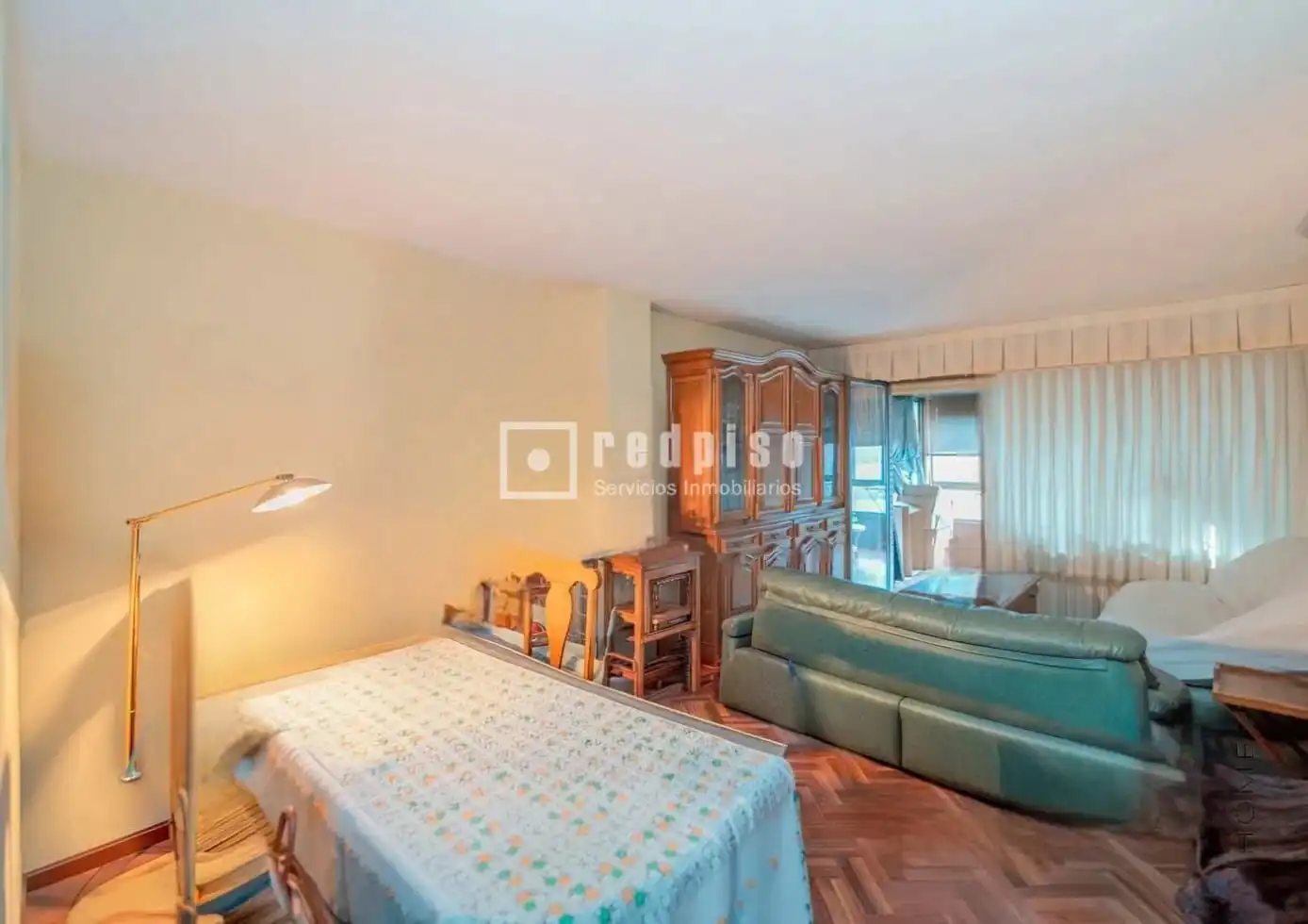 Bedroom of Flat for sale in Tres Cantos  with Heating, Private garden and Parquet flooring