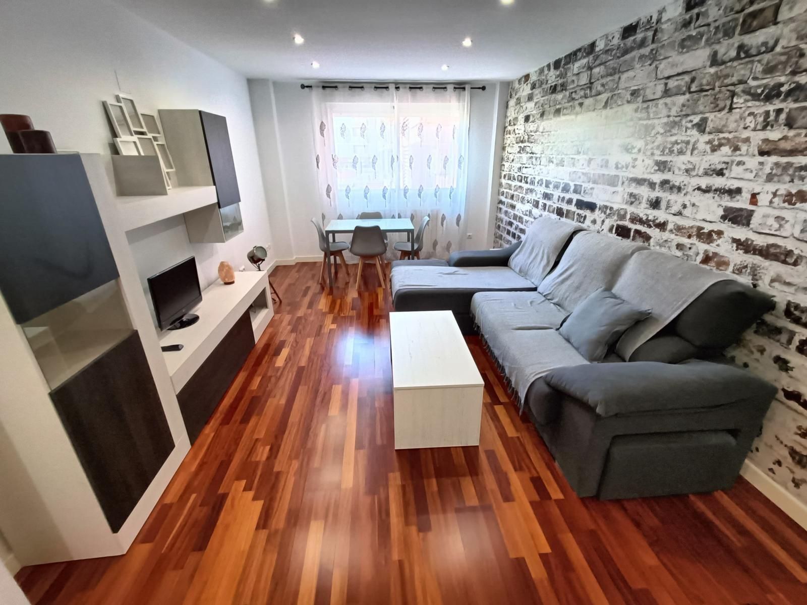 Piso en venta en Plaza Plaza Poesía, Parque Goya