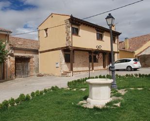 Casa o xalet en venda a Calle de las Escuelas, 13, Cabañas de Polendos