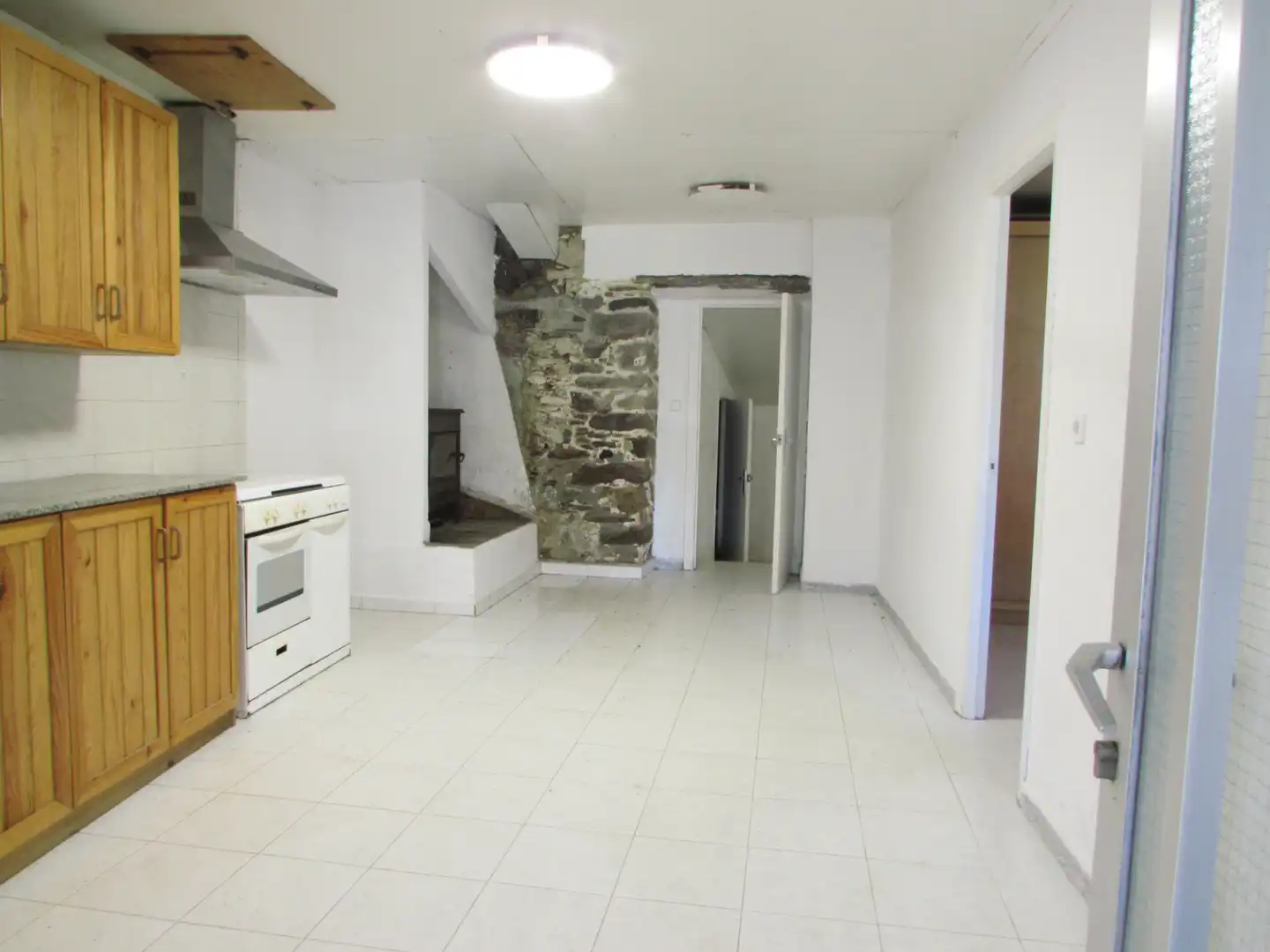 Cuina de Casa o xalet en venda en Abegondo amb Jardí privat, Terrassa i Traster