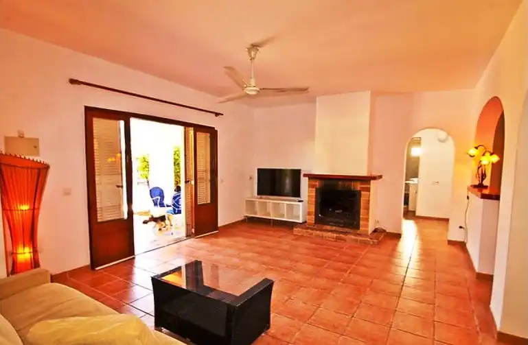 Sala d'estar de Casa o xalet en venda en Alcúdia amb Jardí privat, Terrassa i Moblat