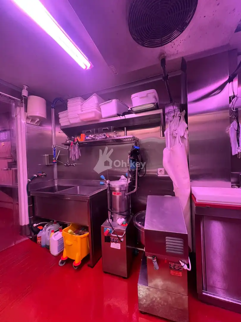 Cocina de Local en traspaso en Madrid con Aire acondicionado y Amueblado