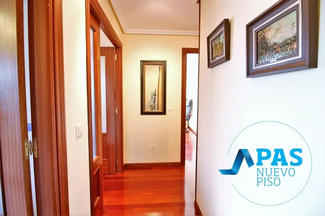 Flat for sale in Calle Justicia, Cuatro Caminos