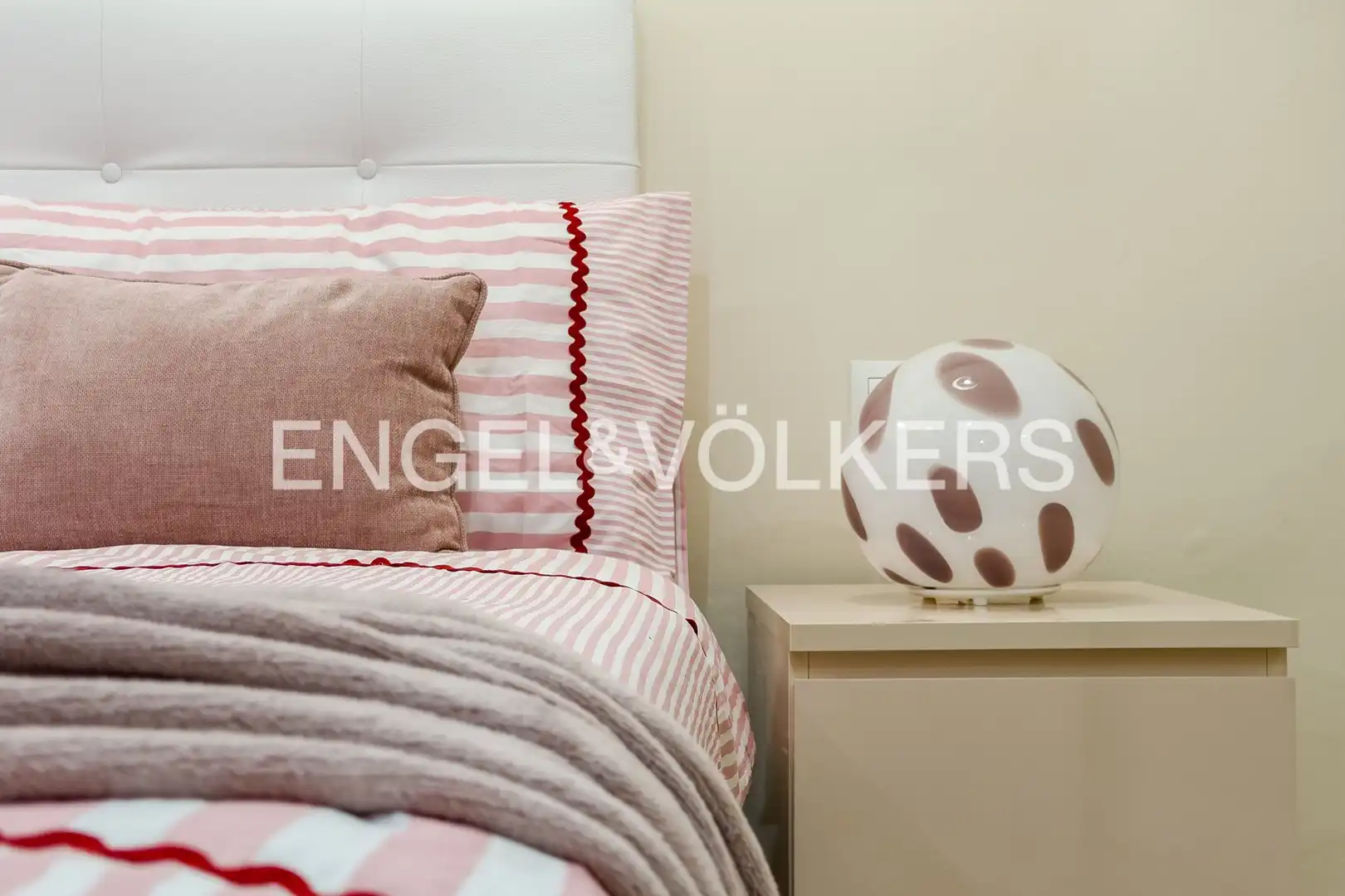 Bedroom of Flat for rent in Ciutat Vella