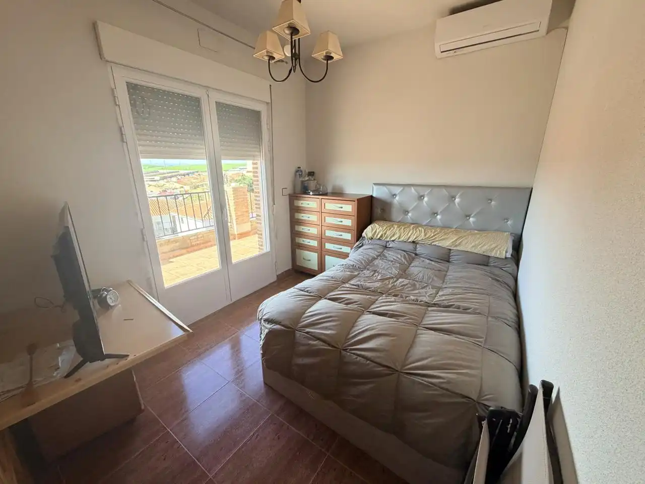 Habitación de Casa adosada en venta en El Carpio de Tajo con Aire acondicionado, Terraza y Piscina