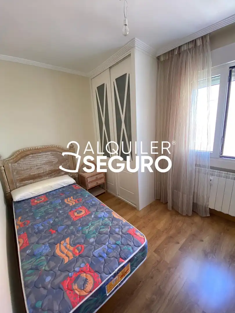 Bedroom of Flat for rent in Guadalajara  with Air Conditioner, Heating and Terrace