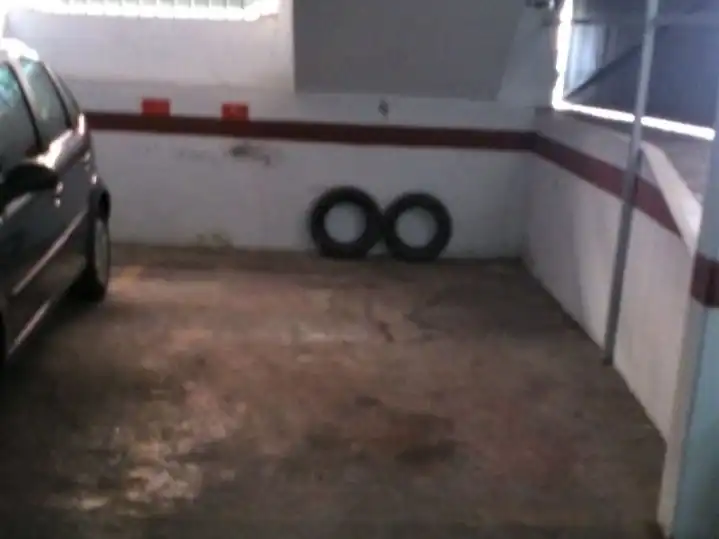 Garage for rent in Valencia