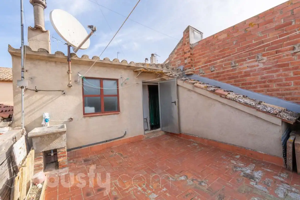 Vista exterior de Casa o xalet en venda en Torrelles de Foix amb Terrassa i Traster