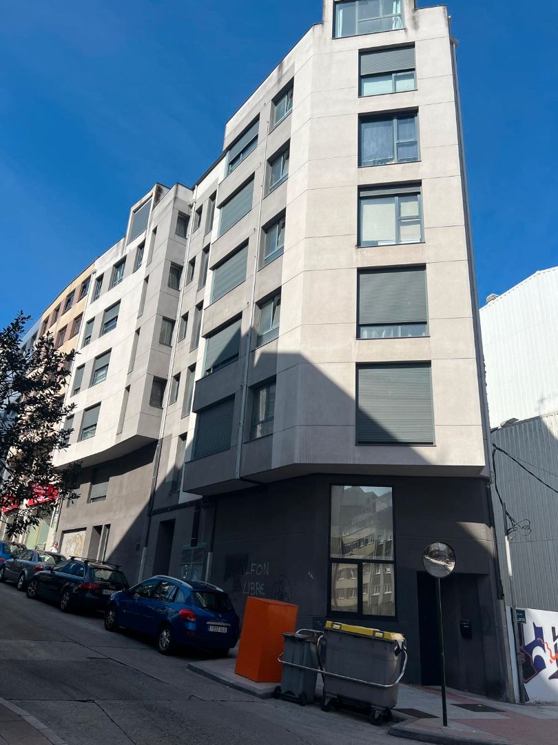 Vista exterior de Apartament de lloguer en A Coruña Capital  amb Calefacció, Parquet i Moblat