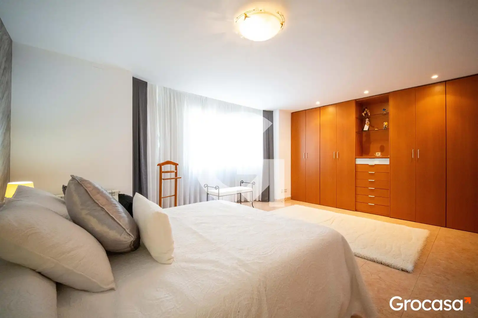 Habitación de Casa adosada en venta en Mataró con Aire acondicionado, Calefacción y Jardín privado