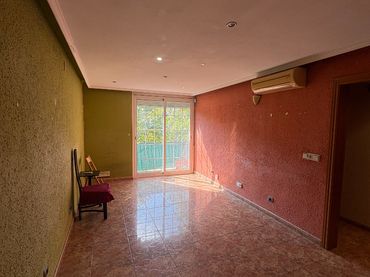 Piso con balcón en venta en Passatge Sant Elies