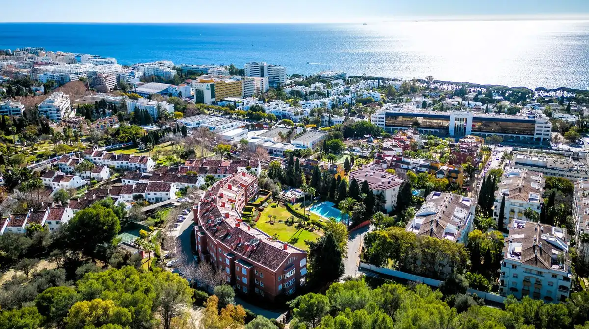 Vista exterior de Apartamento en venta en Marbella con Aire acondicionado, Amueblado y Internet