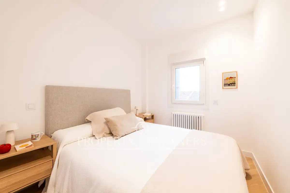Schlafzimmer von Wohnungen zum Verkauf in Madrid mit Klimaanlage, Heizung und Möbliert