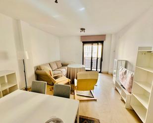 Living room of Flat to rent in  Granada Capital  with Heating, Terrace and Furnished