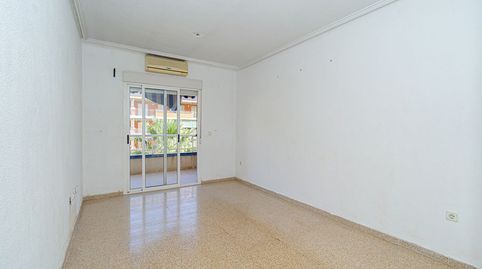 Foto 3 de Piso en venta en C/ Puerta de Riad I Esq Av Cervantes y Plaza Porti, Pueblo, Guardamar del Segura