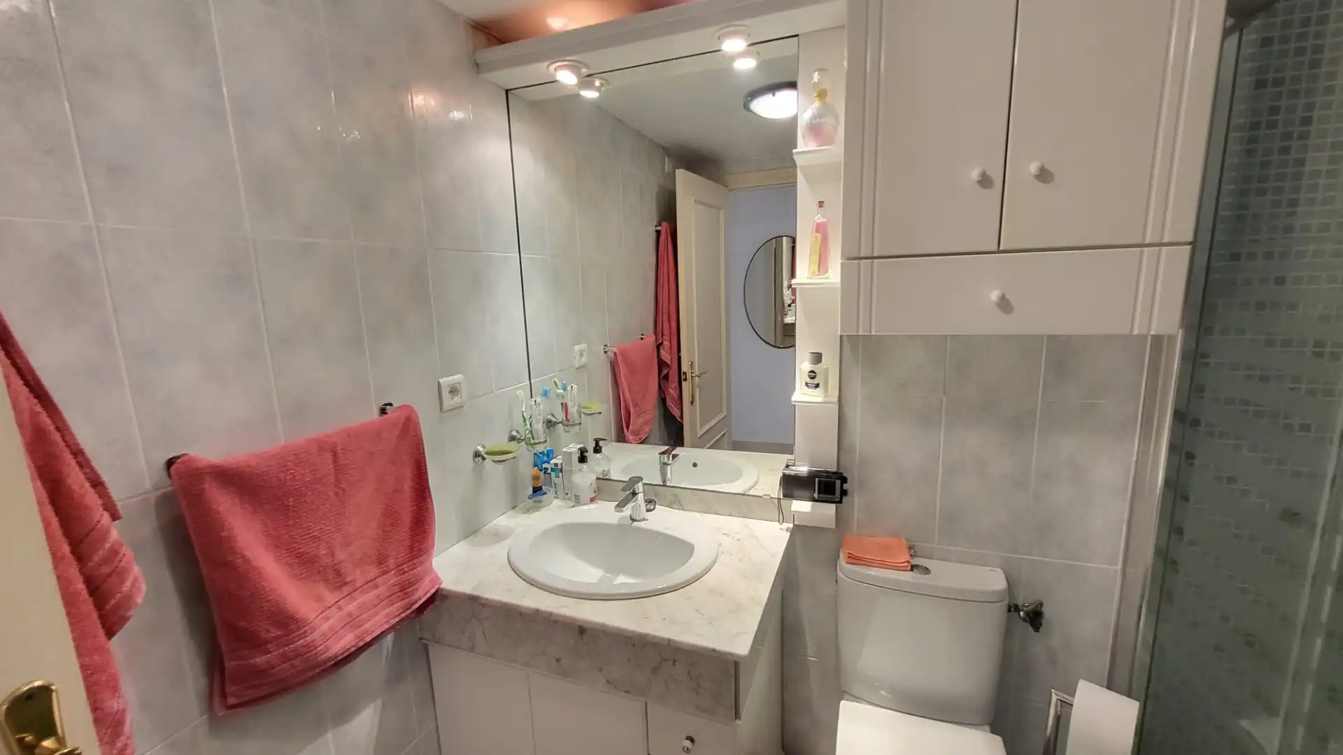 Bathroom of Flat for sale in Rincón de la Victoria  with Terrace, Furnished and Washing machine