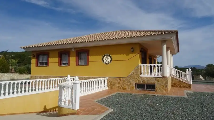Vista exterior de Finca rústica en venda en Lorca amb Jardí privat, Terrassa i Moblat