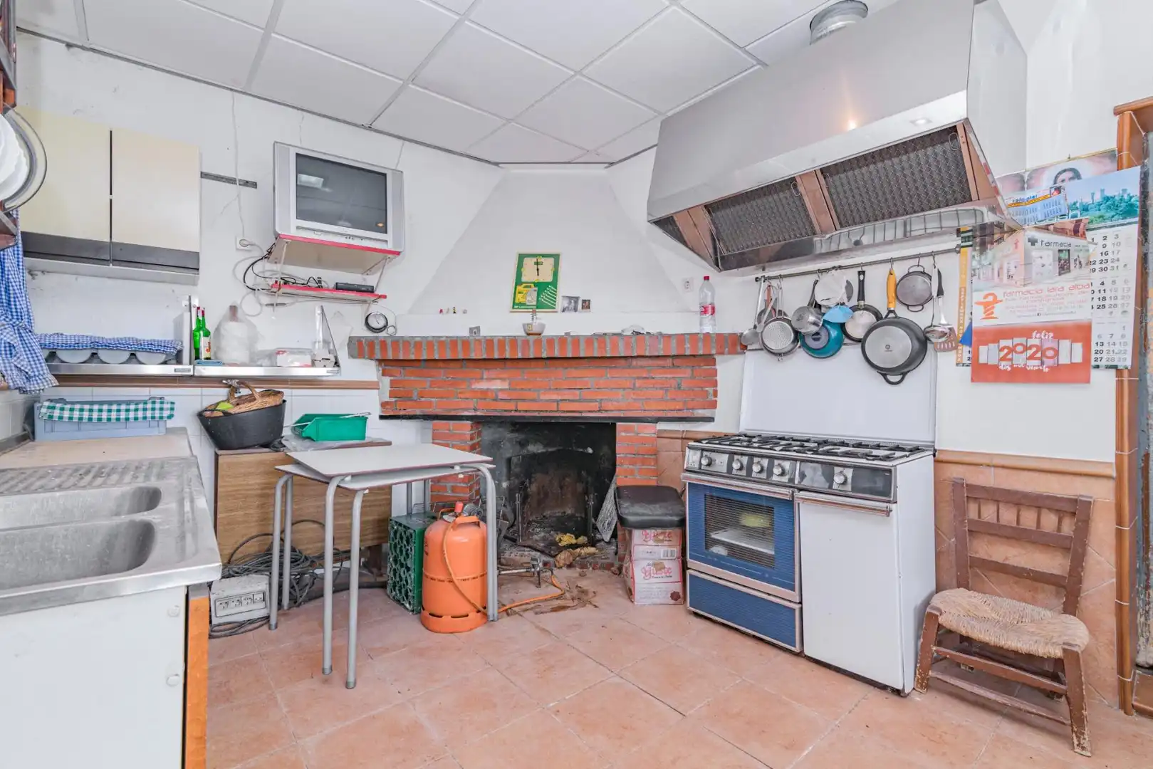 Cuina de Casa o xalet en venda en Molvízar amb Jardí privat, Terrassa i Traster