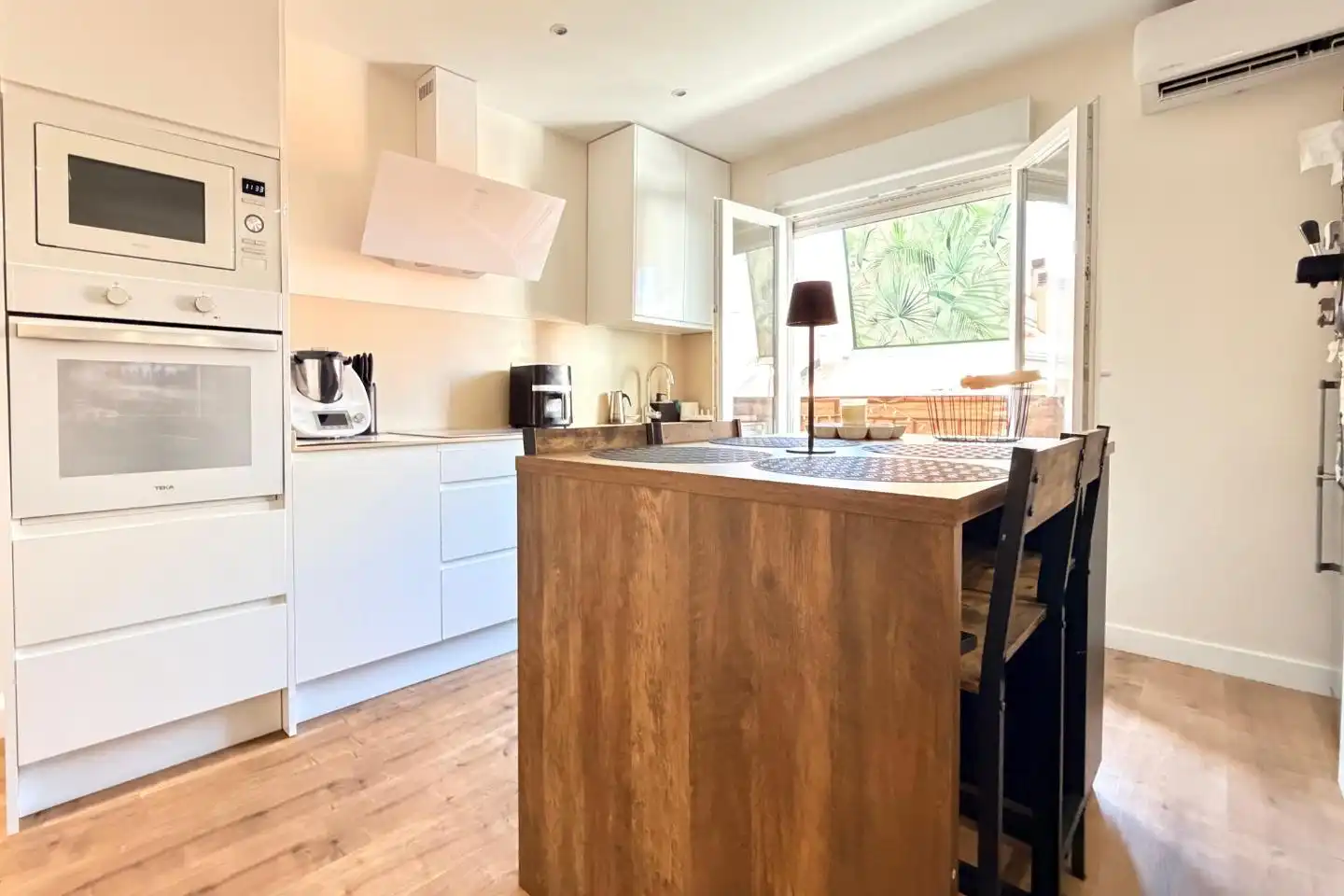 Kitchen of Flat for sale in Madrid  with Air Conditioner, Heating and Terrace