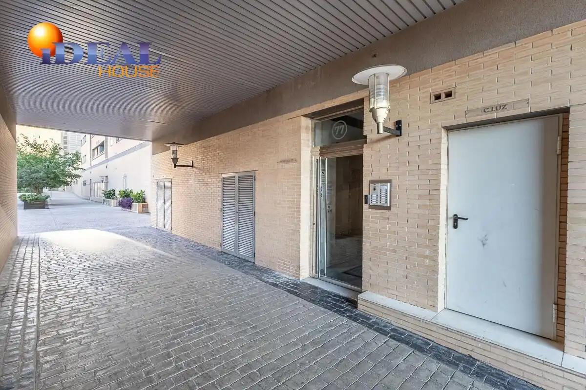 Penthouse mit Pool zum Verkauf in Avenida DE LA ILUSTRACION, imagen 24