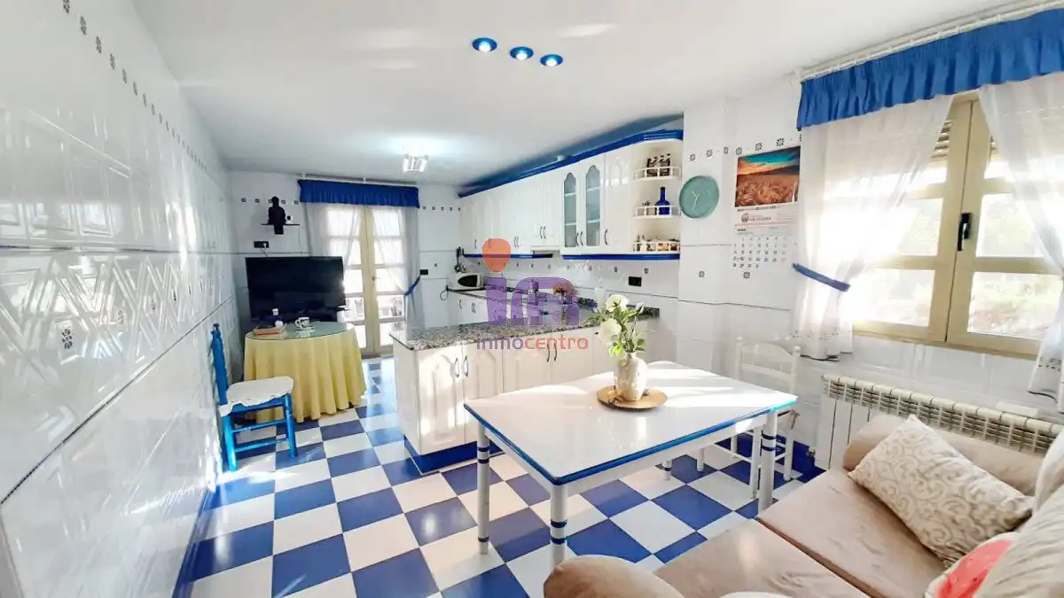 Chalet con piscina en venta en Valdepeñas, imagen 10