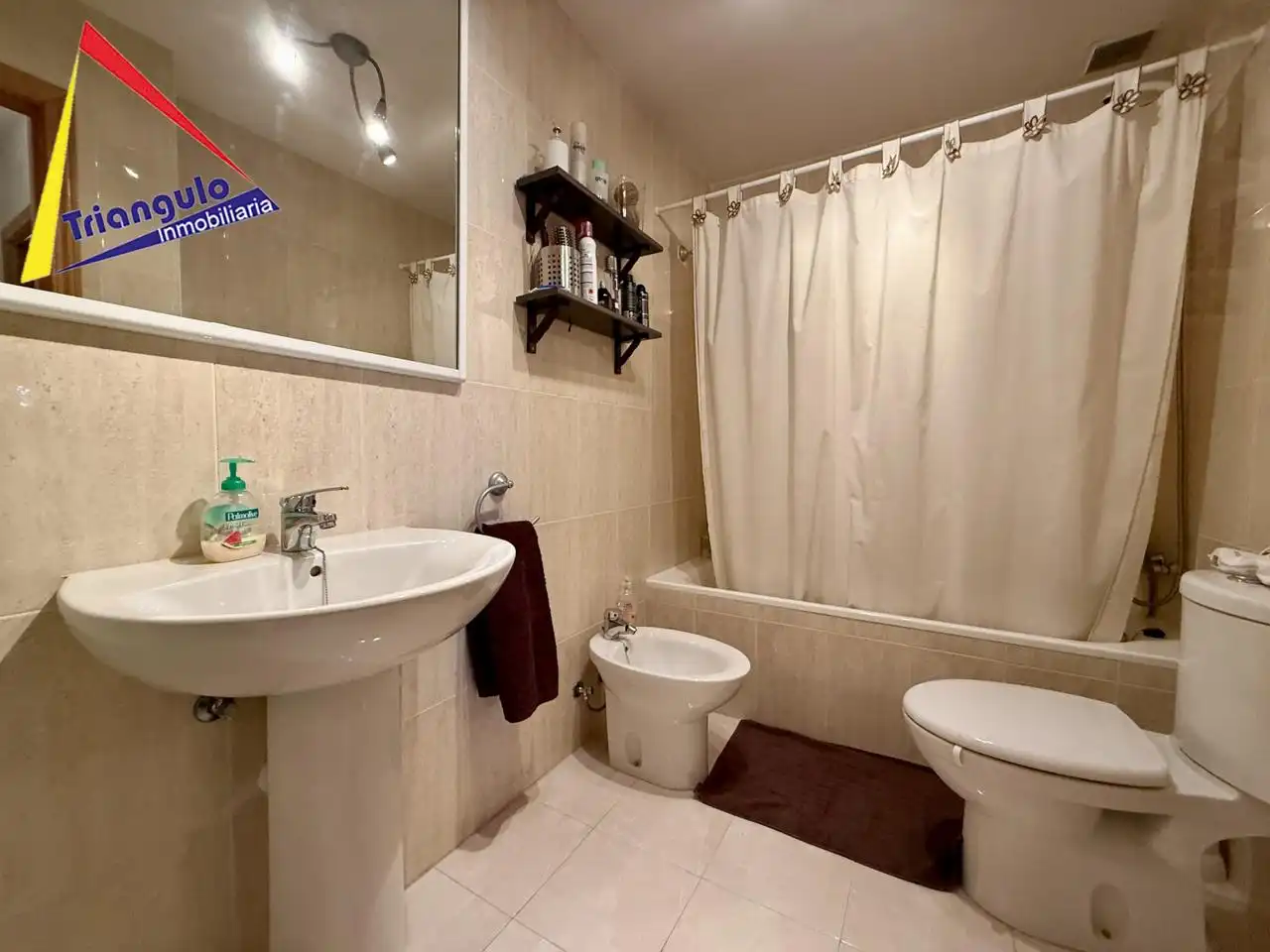 Bathroom of Flat for sale in Villacastín  with Heating and Community pool