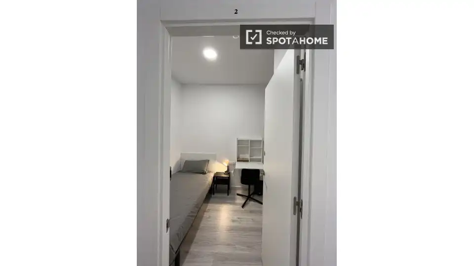 Bedroom of Flat for share in Sants - Montjuïc