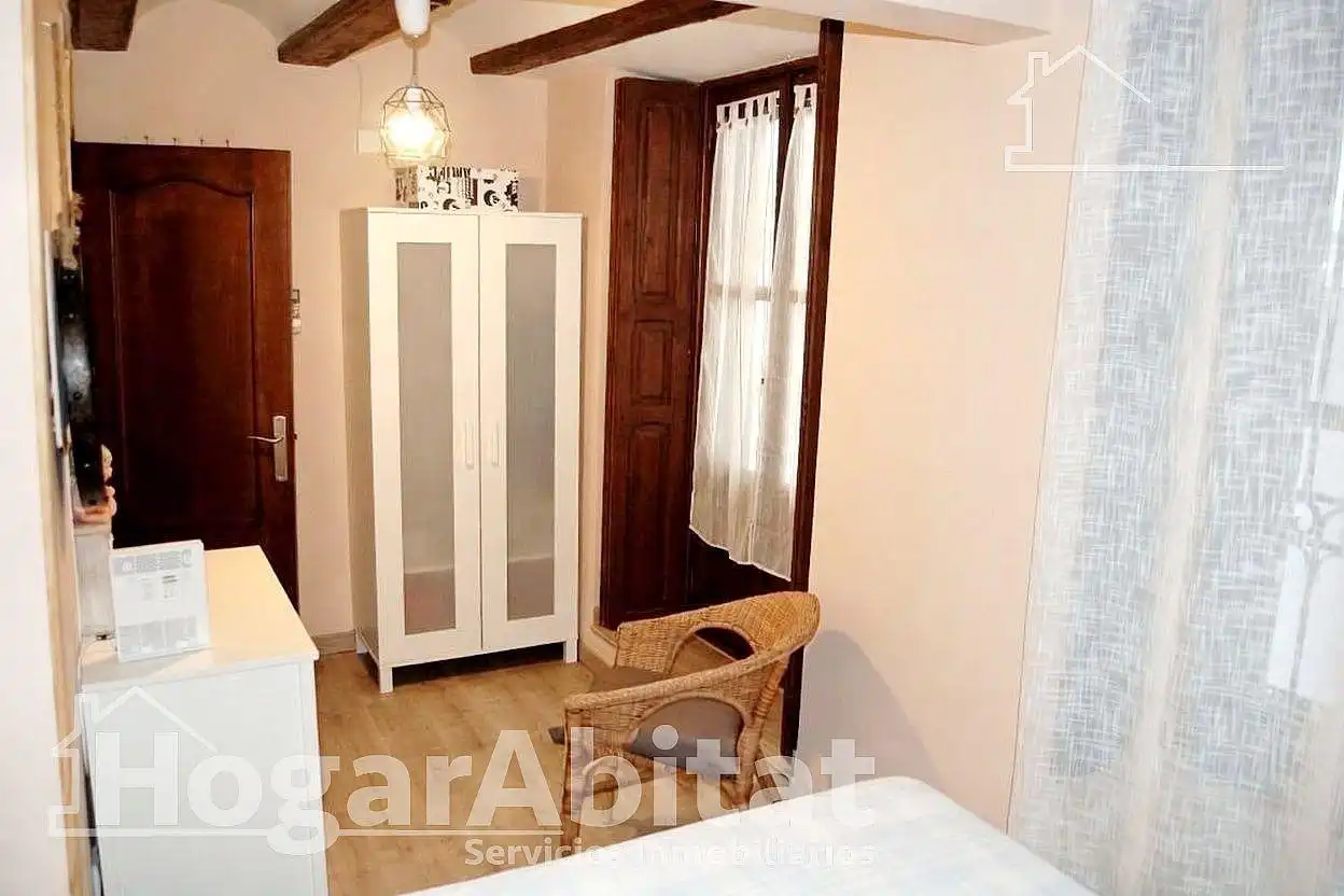 Bedroom of Flat for sale in Ciutat Vella 