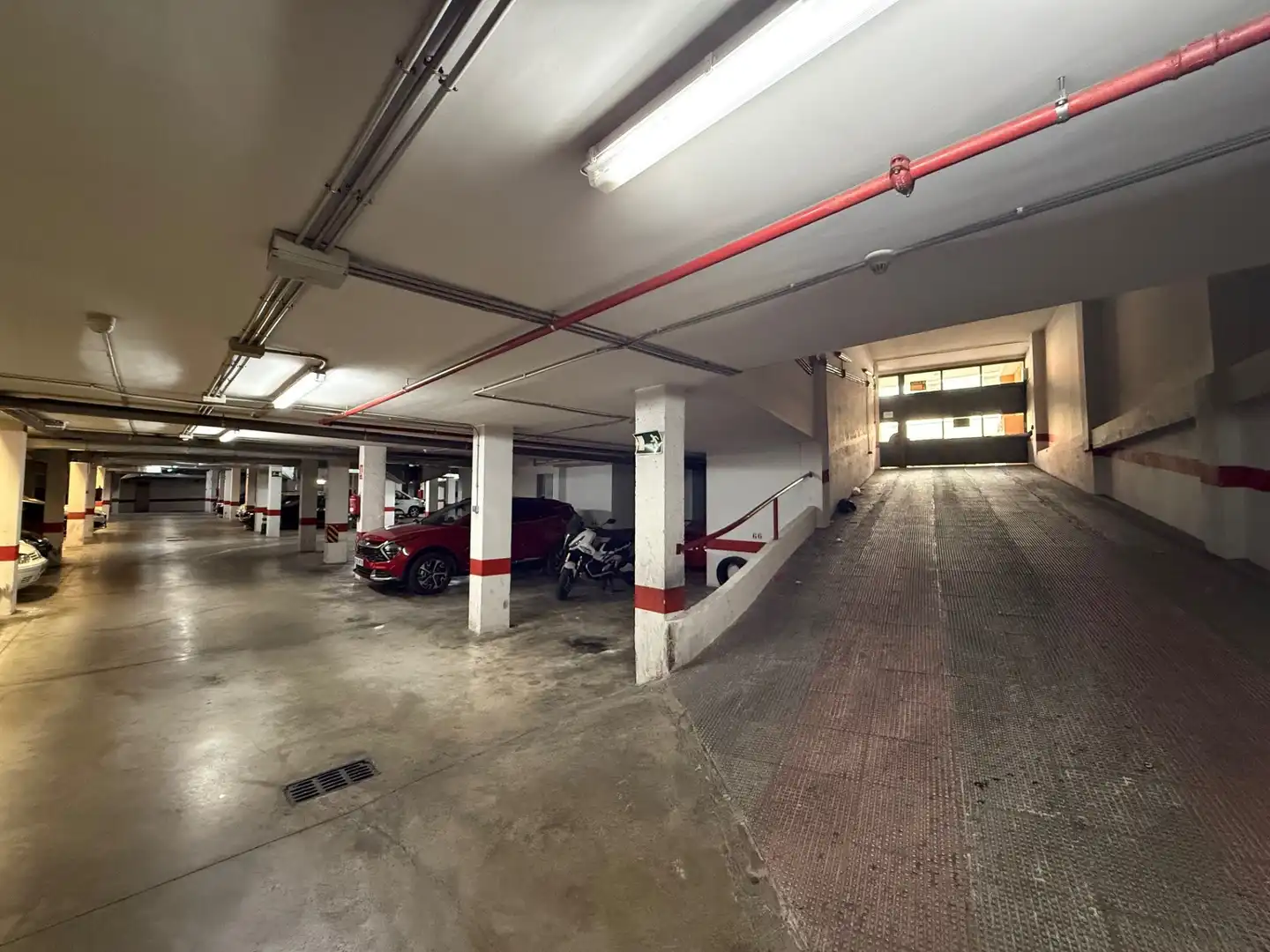Parkplatz von Garage zum Verkauf in Ogíjares