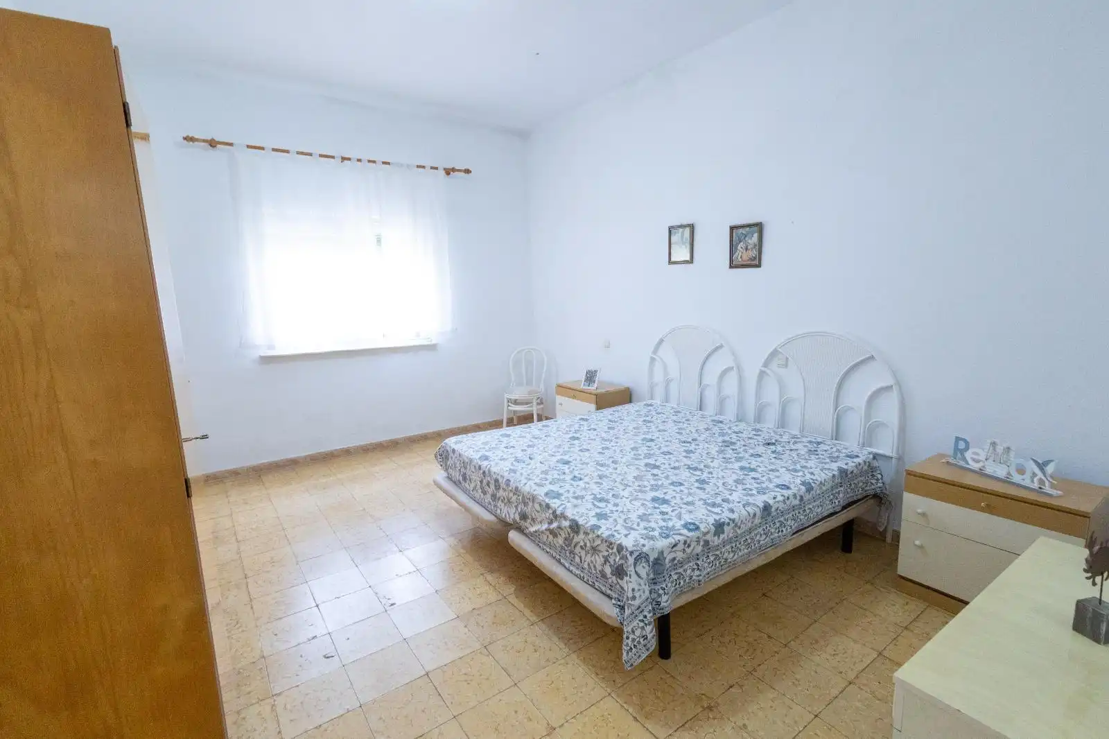 Dormitori de Casa o xalet en venda en Chipiona amb Jardí privat, Terrassa i Traster