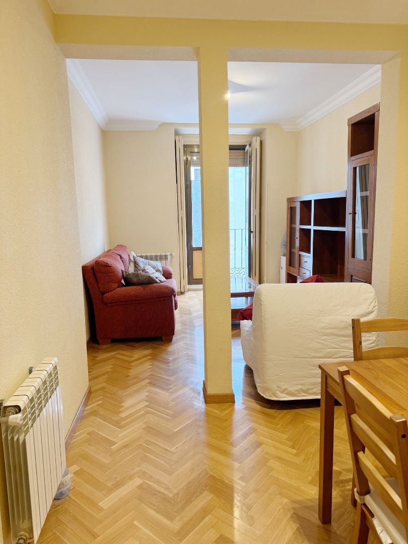 Flat to rent in Calle de Santa Isabel, Embajadores - Lavapiés, Centro